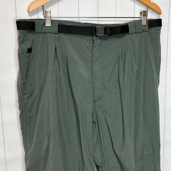 The North Face - 100% Nylon Hiking Utility Pants - Mens XL - Picture 2 of 12